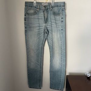 MENS LIGHT WASH LEVI JEANS